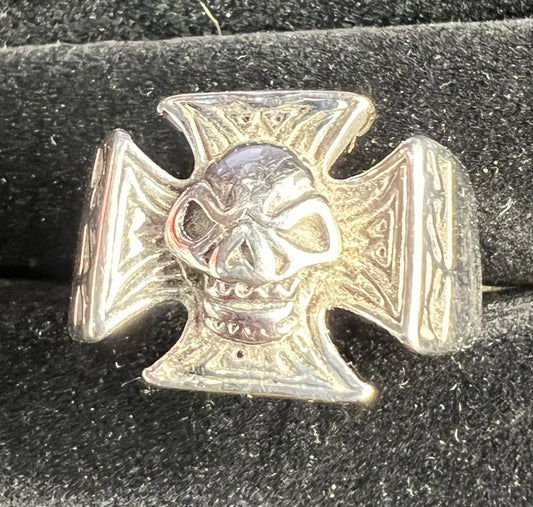 Maltese cross with Skull Ring