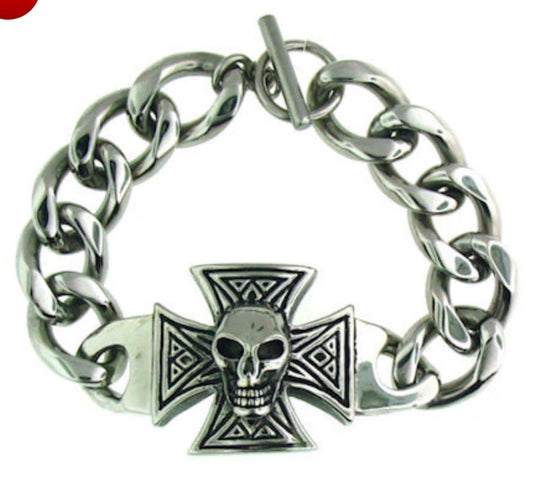 Maltese cross bracelet with skull