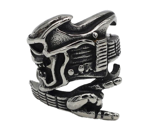 Skull Guitar Ring